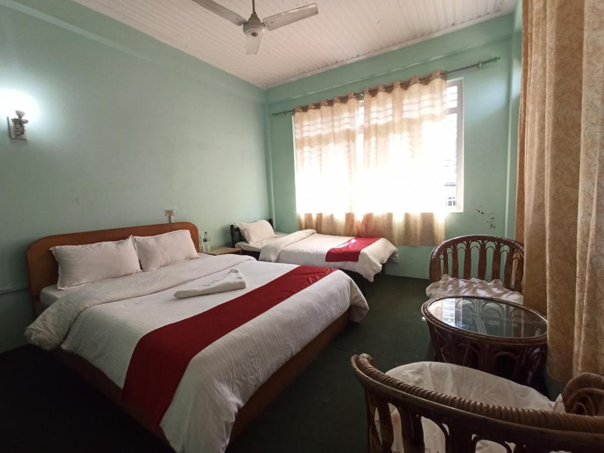 Pushpa Guest House Pokhara Exterior photo