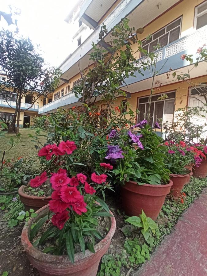 Pushpa Guest House Pokhara Exterior photo